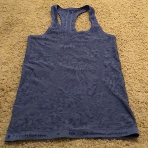 Lululemon tank